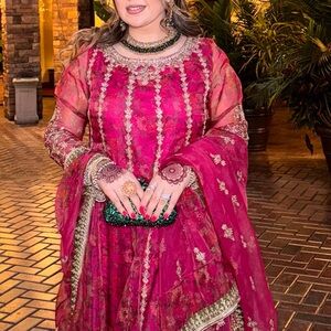 Elegant Pink Long Sleeve Dress